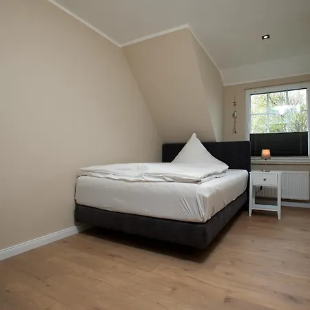 Leos Hues Holiday home Westerland