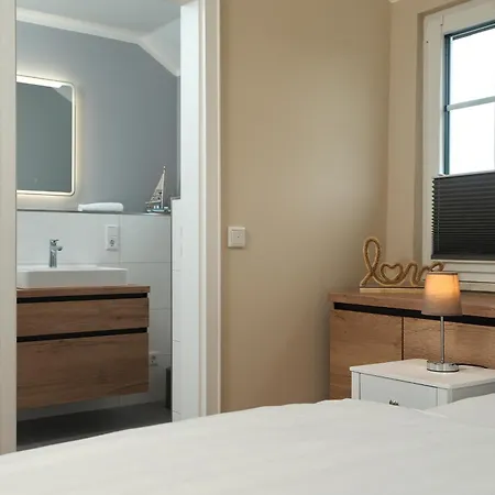 Holiday home Leos Hues Westerland