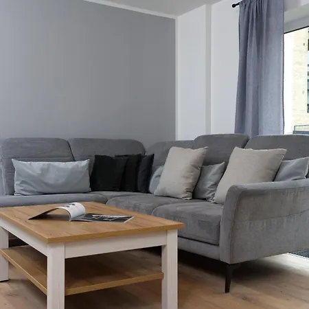 Leos Hues Westerland