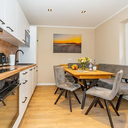 Leos Hues Casa de Férias